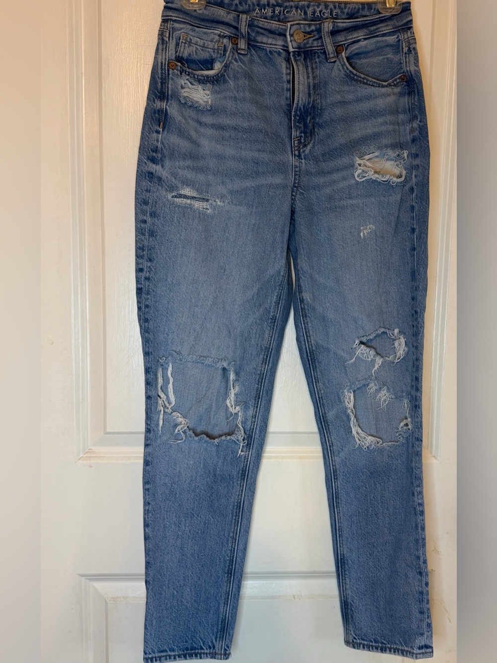 American Eagle Outfitters Women's Ripped Mom Jean